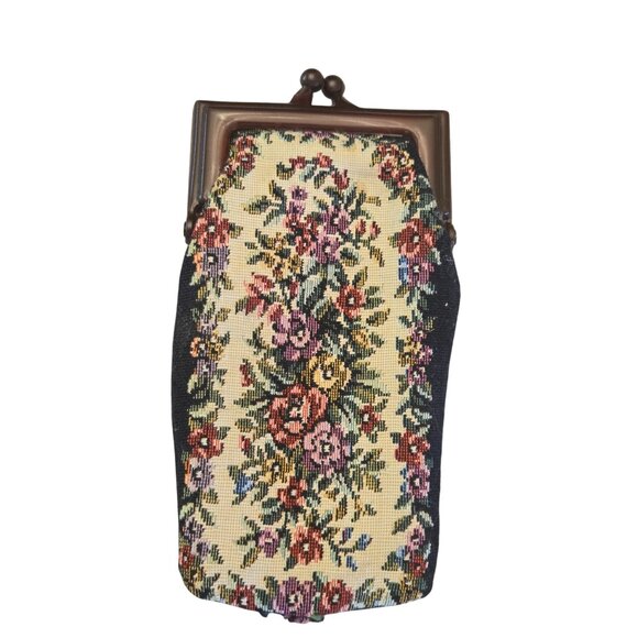 Vintage Needlepoint Glasses Or Cigarette Case With Lucite Frame & Floral Pattern - Picture 1 of 3